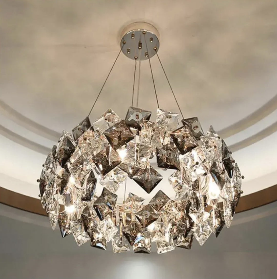 candelabru auriu cu cristale
